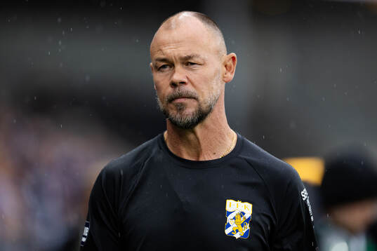 Head coach Joachim Björklund of IFK Göteborg ahed of the