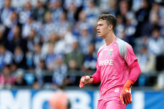 goalkeeper Viktor Andersson of IFK Göteborg