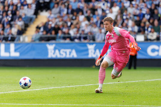 goalkeeper Viktor Andersson of IFK Göteborg