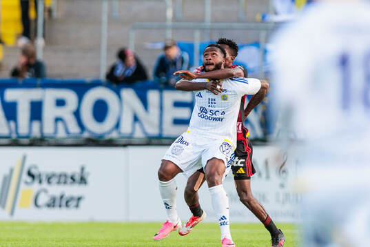 GIF Sundsvalls Shalom Ekong och Östersunds Sunday Anyanwu