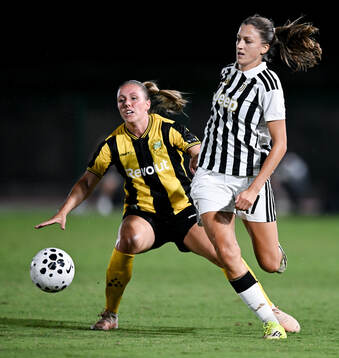 Gudrun Arnardottir of Hammarby and Emma Stølen Godø of