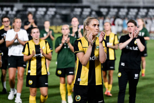 Players of Hammarby  looks dejected