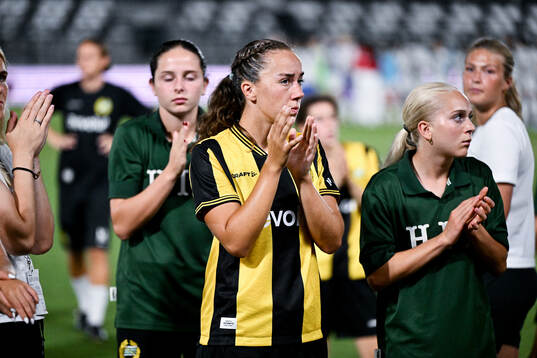 Athinna Persson of Hammarby looks dejected