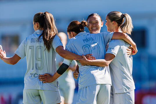 Djurgårdens Lucia Duras, Maho Hirosawa, Urara Watanabe och
