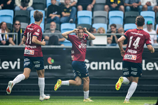 Örgrytes Anton Andreasson jublar