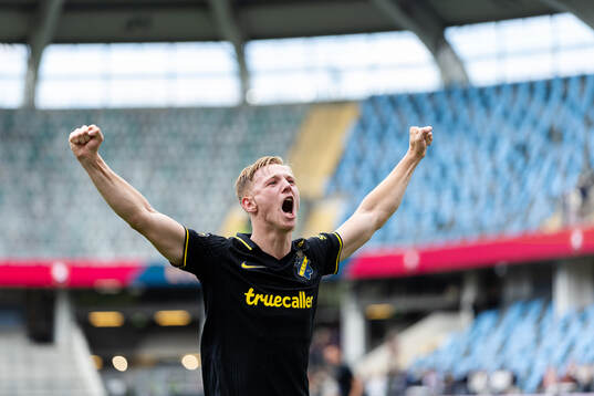 AIKs Sixten Gustafsson jublar