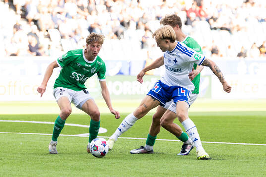 Brages Albin Sporrong och IFK Norrköpings Isak Andri