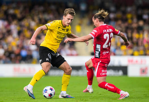Mjällbys Villiam Granath och Elfsborgs Niklas Hult
