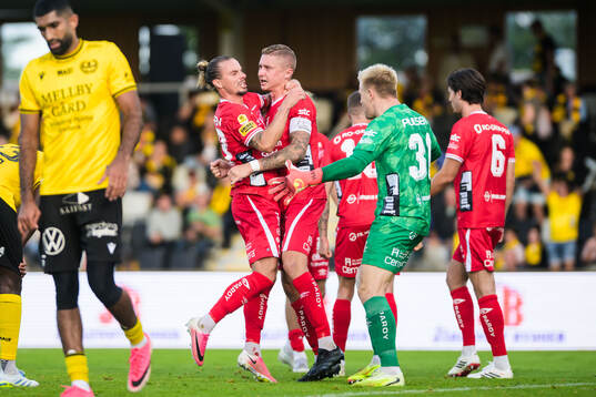 Elfsborgs spelare jublar