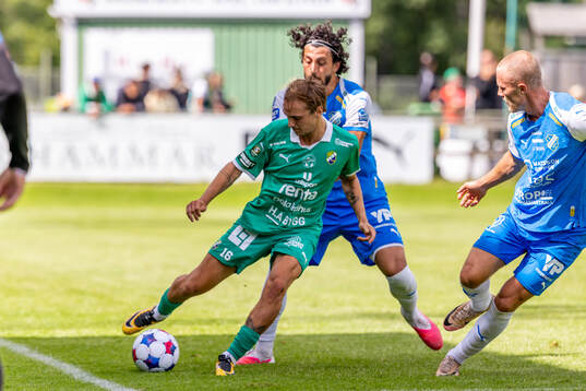 Ljungskiles Emilio Reljanovic och Oddevolds Leonardo Farah