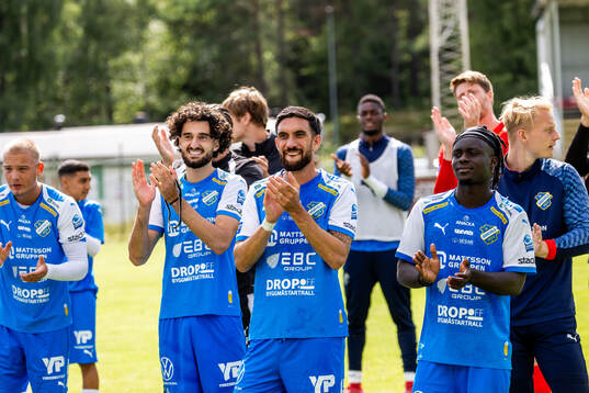 Oddevolds spelare jublar