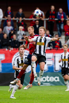 Östers Dennis Olsson och Landskronas Constantino Capotondi