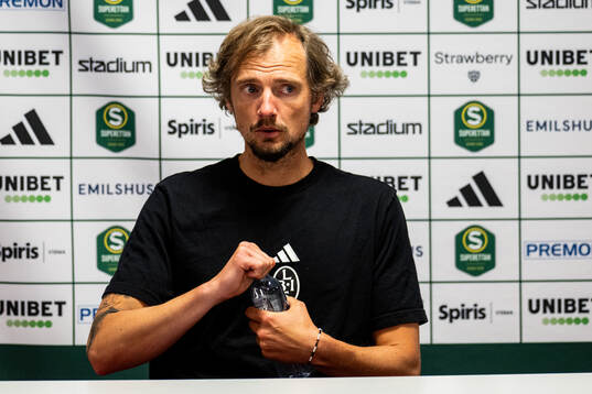Landskronas tränare Robin Asterhed på presskonferens