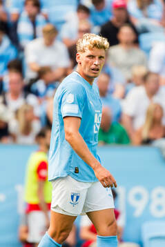 Malmö FFs Jens Stryger Larsen deppar