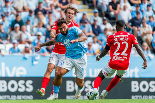 Malmö FFs Sead Haksabanovic, Degerfors Kazper Karlsson och