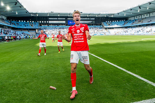 Degerfors Nikolai Skuseth jublar