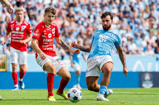 Degerfors Robin Dzabic och Malmö FFs Sead Haksabanovic