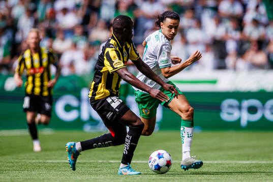 Häckens Brice Wembangomo och Hammarbys Amin Boudri