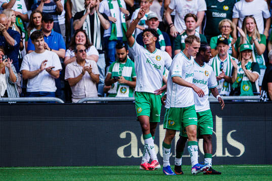 Hammarbys Waylon Renecke jublar