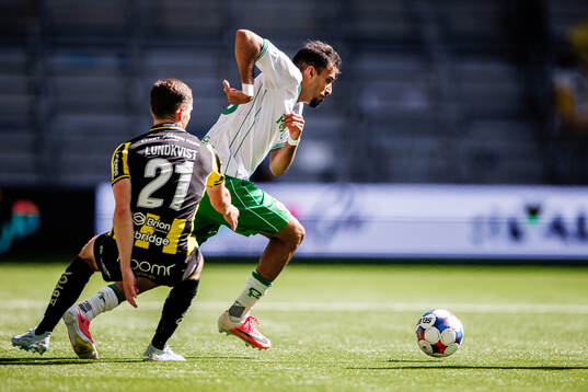 Häckens Adam Lundkvist och Hammarbys Montader Madjed