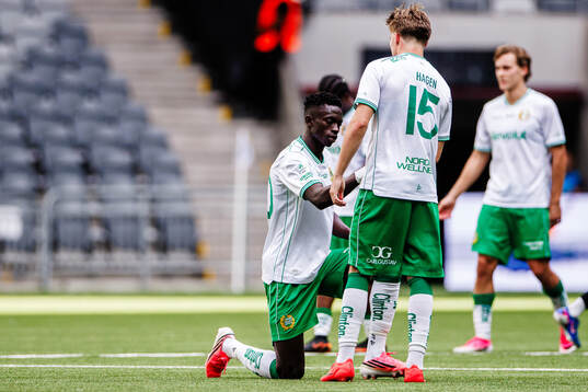 Hammarbys Suwaibou Kebbeh och Oliver Jordan Hagen