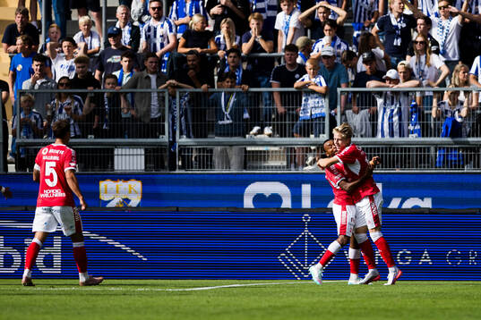 Kalmars Charlie Rosenqvist jublar