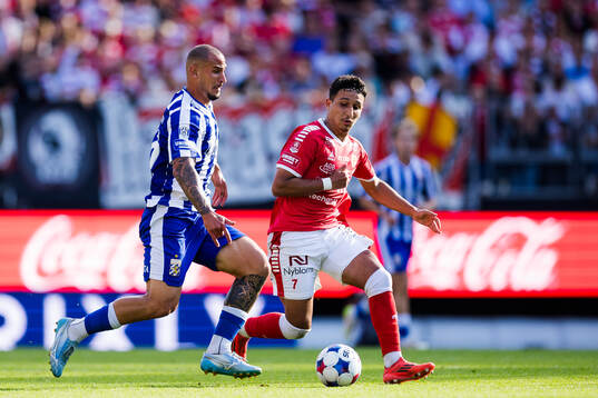 IFK Göteborgs Tiago Coimbra och Kalmars Nassef Chourak