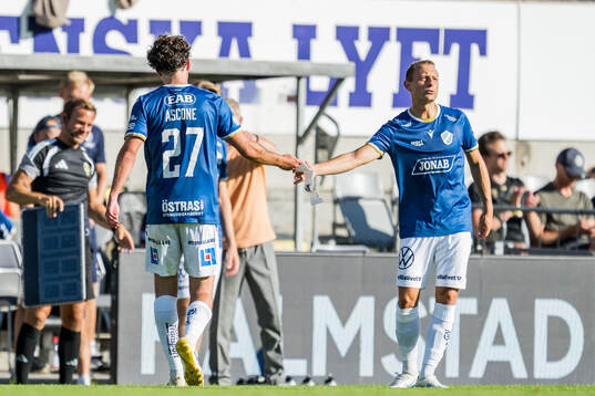 Halmstads Rocco Ascone lämnar planen