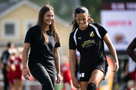 Häckens tränare Elena Sadiku