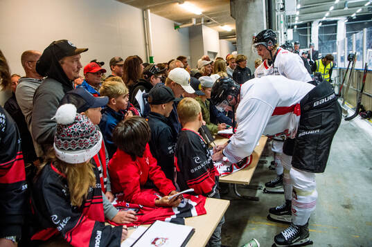 Supportrar och spelare