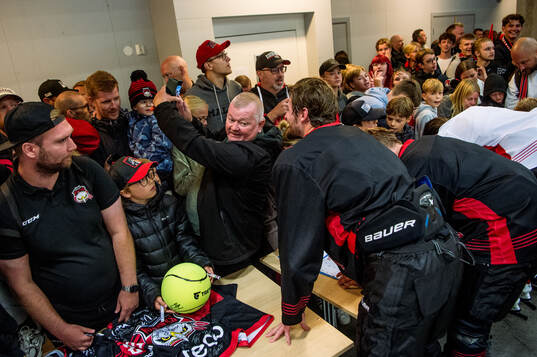 Supportrar och spelare