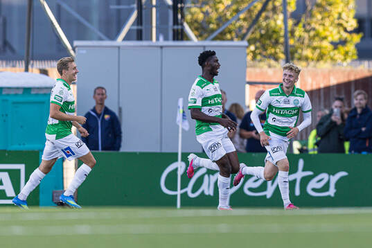 Västerås Bonaventure Lendambi jublar