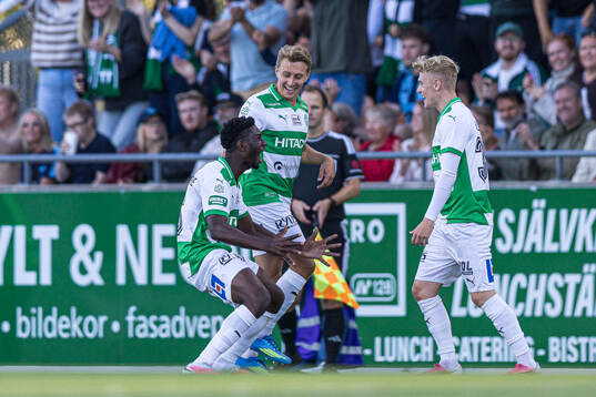 Bläddra bland fler bilder av Fotboll, Allsvenskan, Västerås - Djurgården