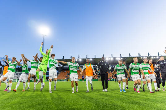 Västerås spelare jublar