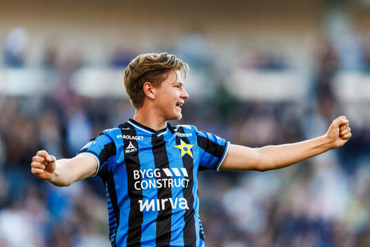 Sirius Victor Svensson jublar