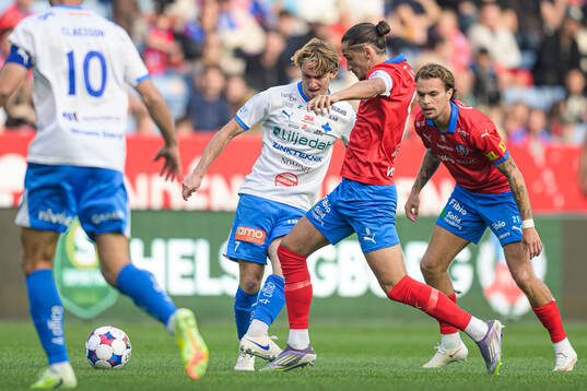 IFK Värnamos Carl Johansson och Helsingborgs Ervin Gigovic