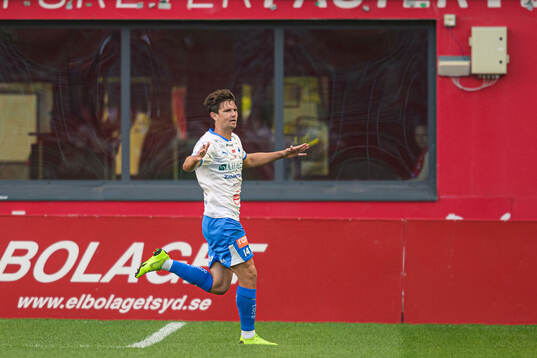IFK Värnamos Marcus Antonsson jublar