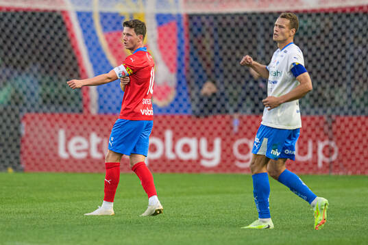 Helsingborgs Max Svensson och IFK Värnamos Viktor Claesson