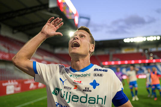 IFK Värnamos Viktor Claesson jublar