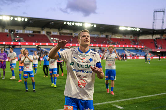 IFK Värnamos Viktor Claesson jublar