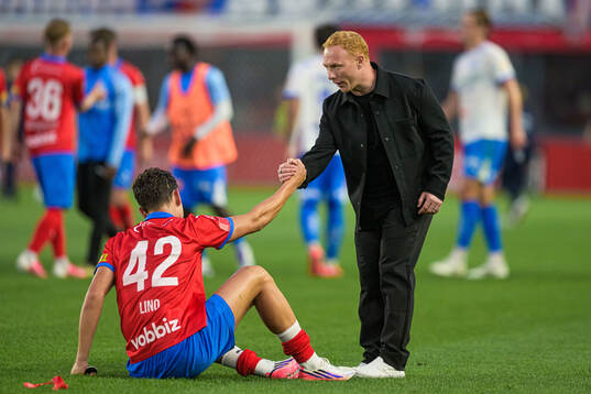 Helsingborgs Lino Wernberg Hyppänen och manager Stevie