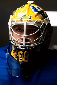 HV71s målvakt Felix Sandström