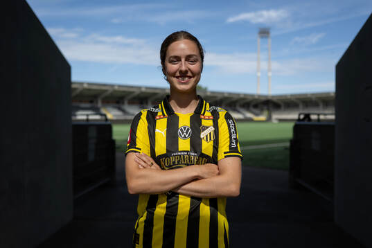Häckens nyförvärv Ella McBride