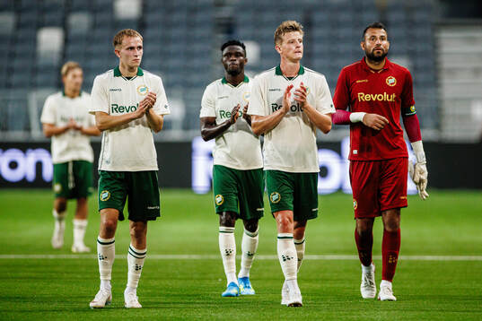 Victor Lind, Frederik Winther and goalkeeper Warner Hahn of