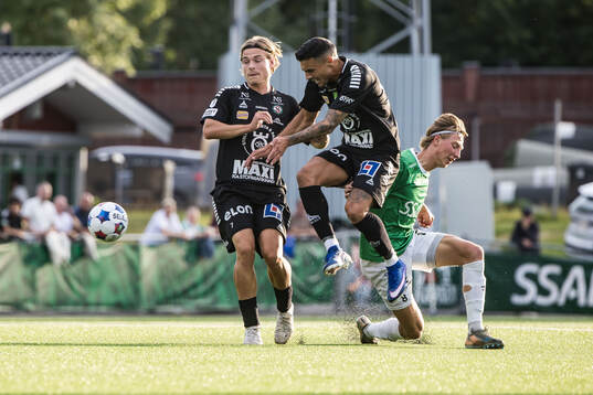 Örebros Samuel Wikman och Ahmed Yasin och Brages Albin