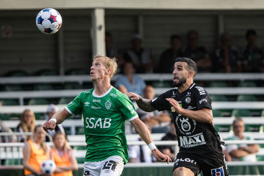 Brages Alex Mortensen och Örebros Alai Hussain Ghasem