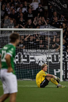Brages målvakt Viktor Frodig deppar