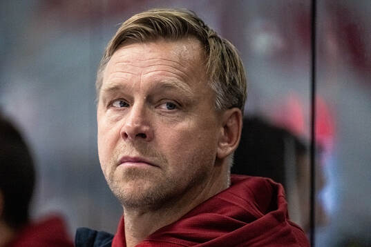 Malmö Redhawks assisterande tränare Bert Robertssonunder