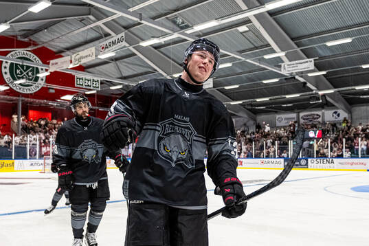 Malmö Redhawks Petter Vesterheim jublar