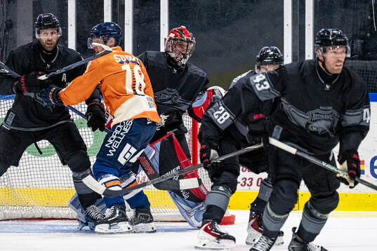 Malmö Redhawks målvakt Oskar Blomgren